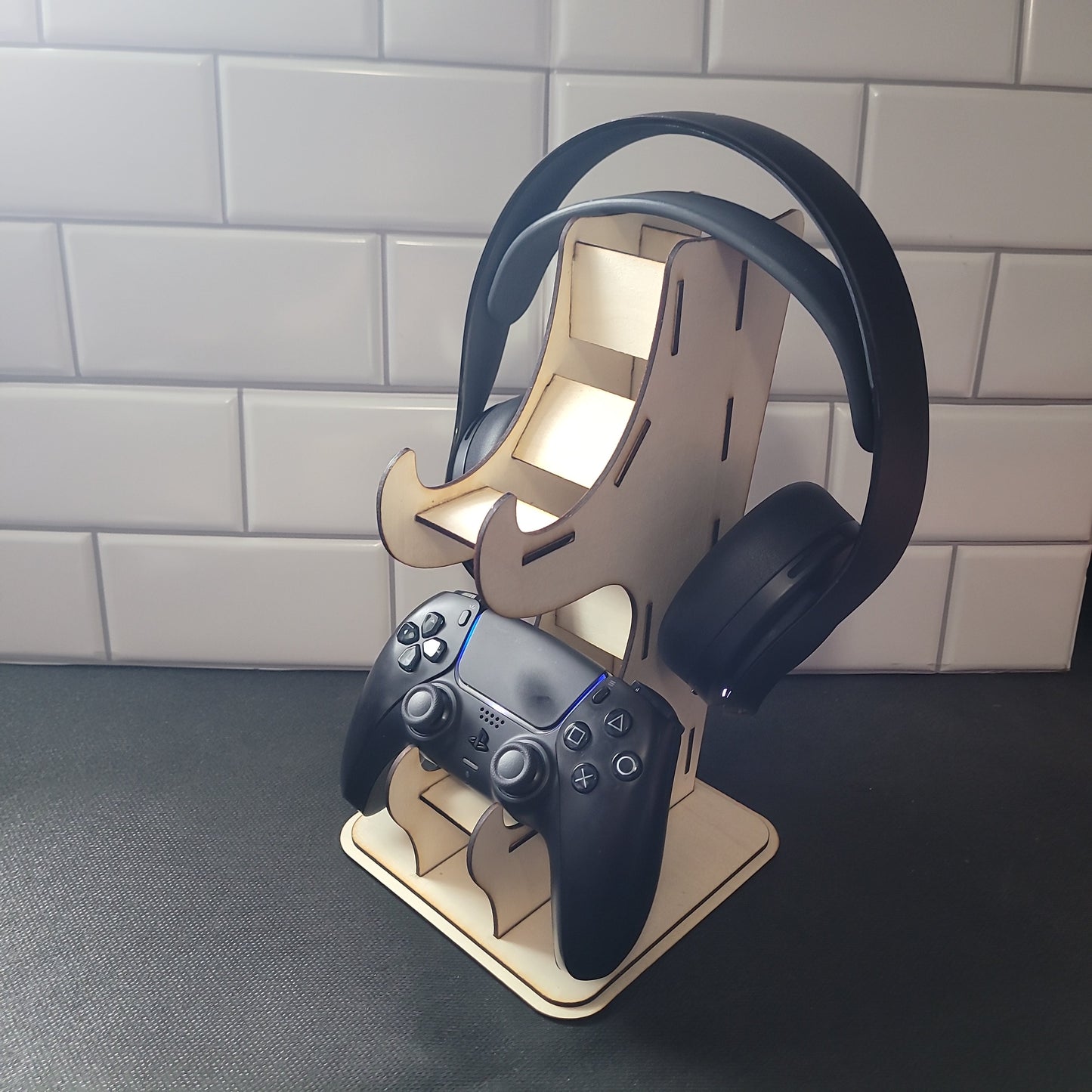 Gamer Controller and Earphone Stand