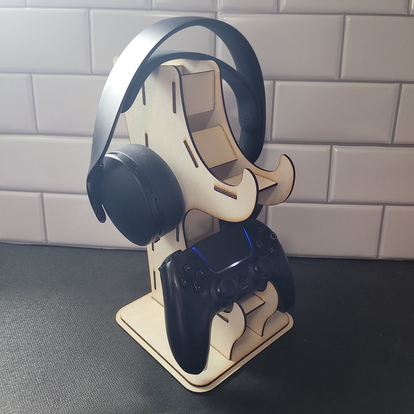 Gamer Controller and Earphone Stand